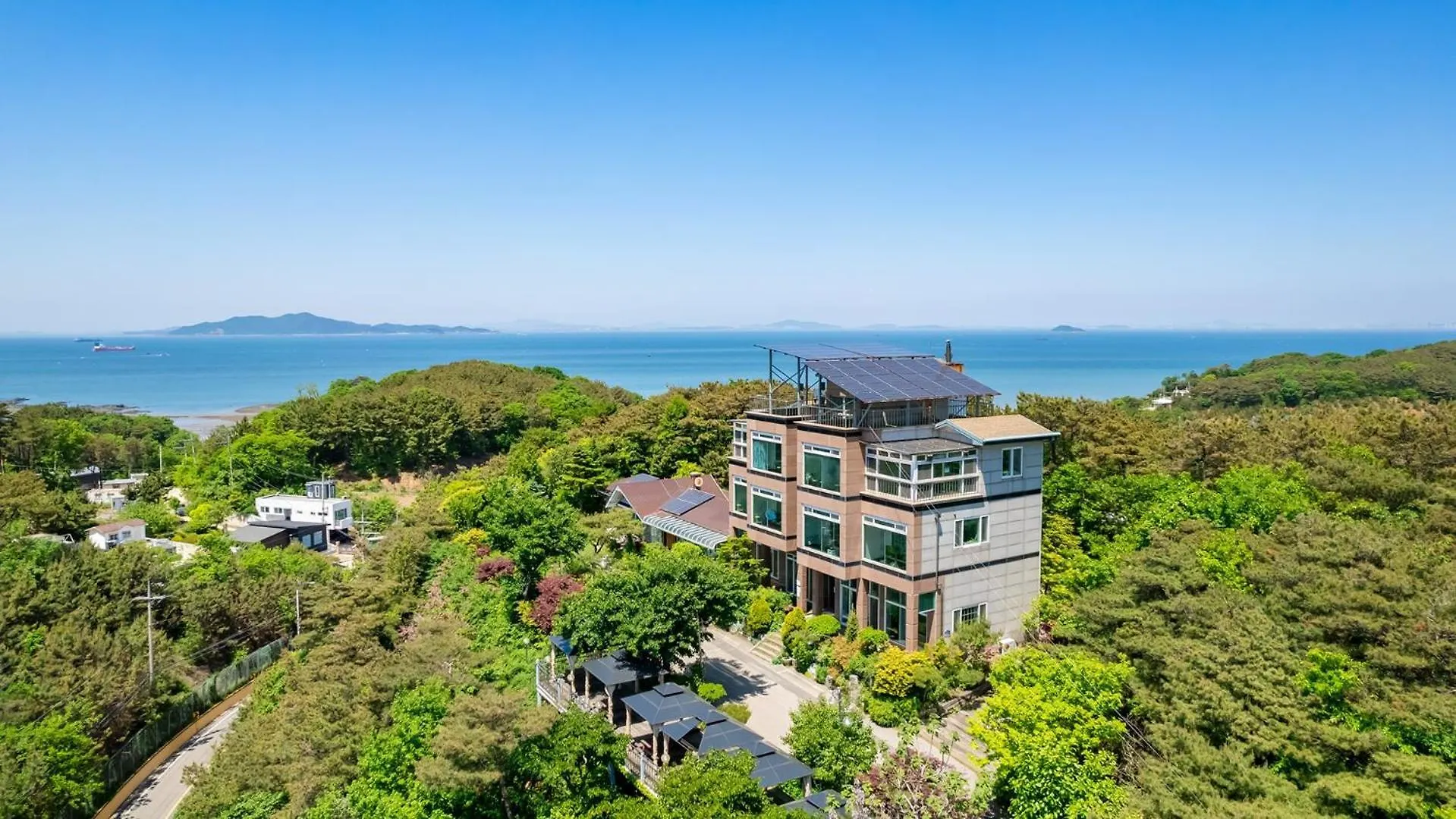 Yeongheungdo Noeul&Bada Pension Incheon